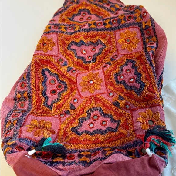 Embroidered Pink Boho Shoulder Bag/ sling sack - Picture 6 of 9